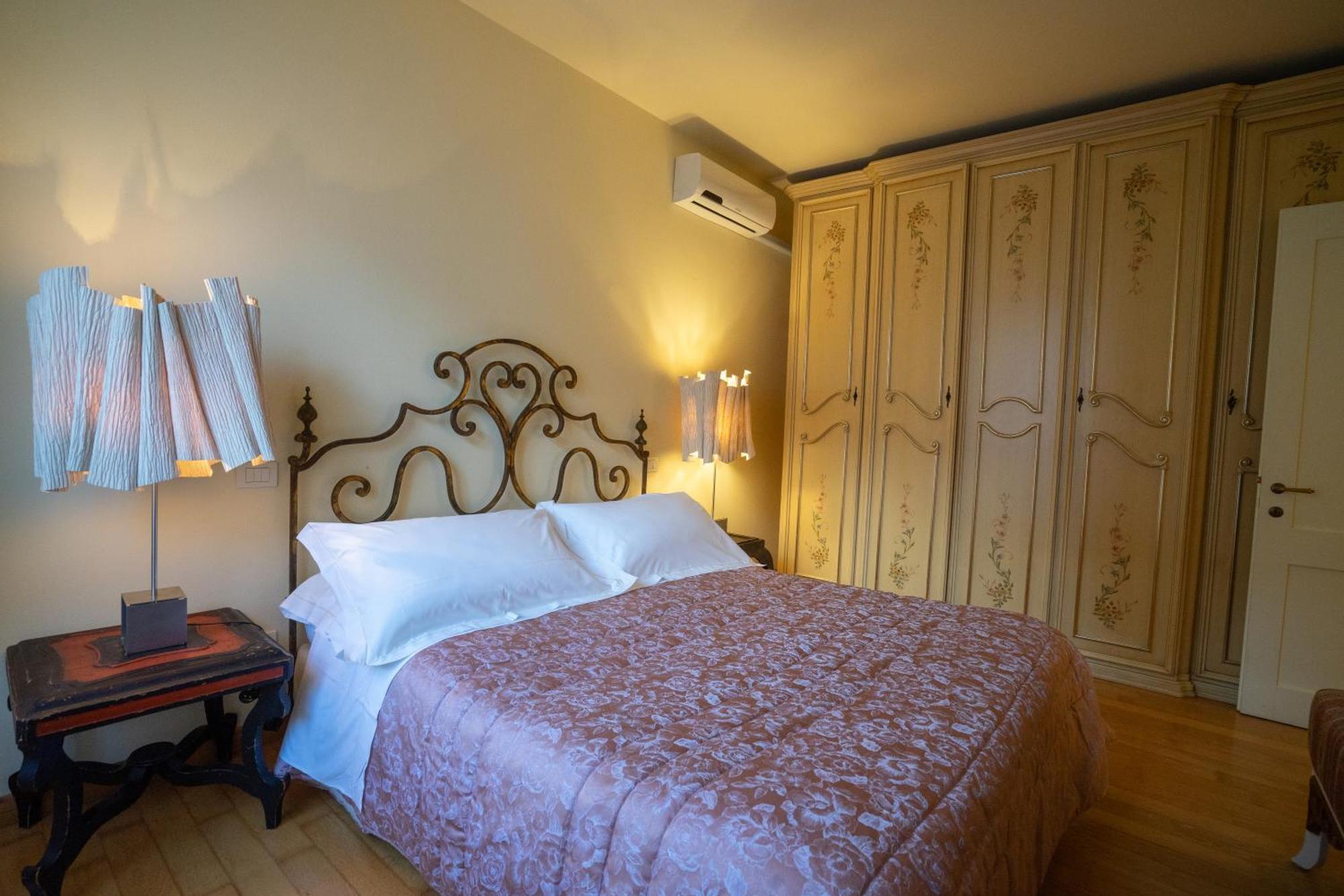 Couette-café Palazzo Rocchi - Residenza D'epoca Lucques
