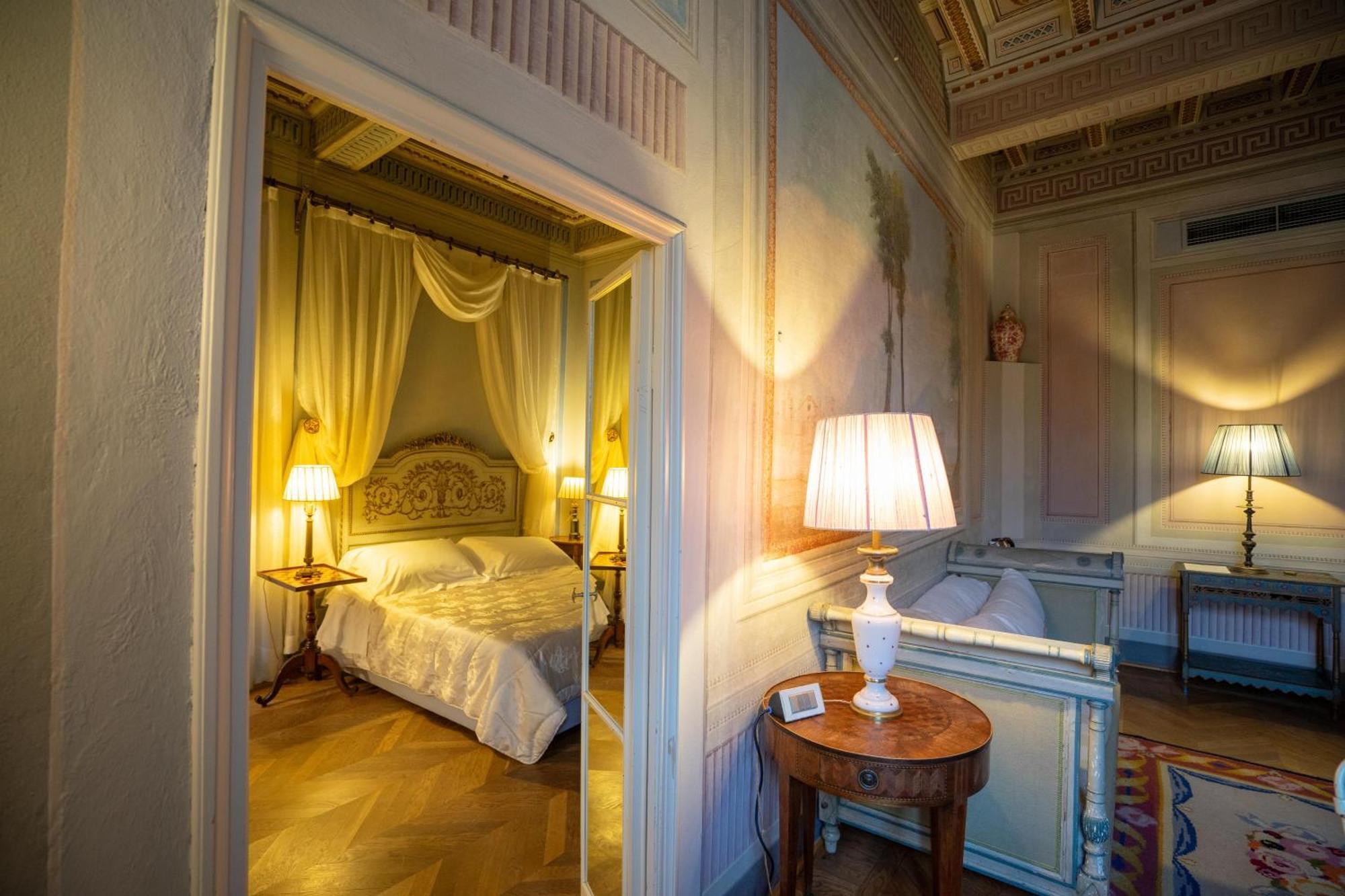 Palazzo Rocchi - Residenza D'epoca 3* Lucques