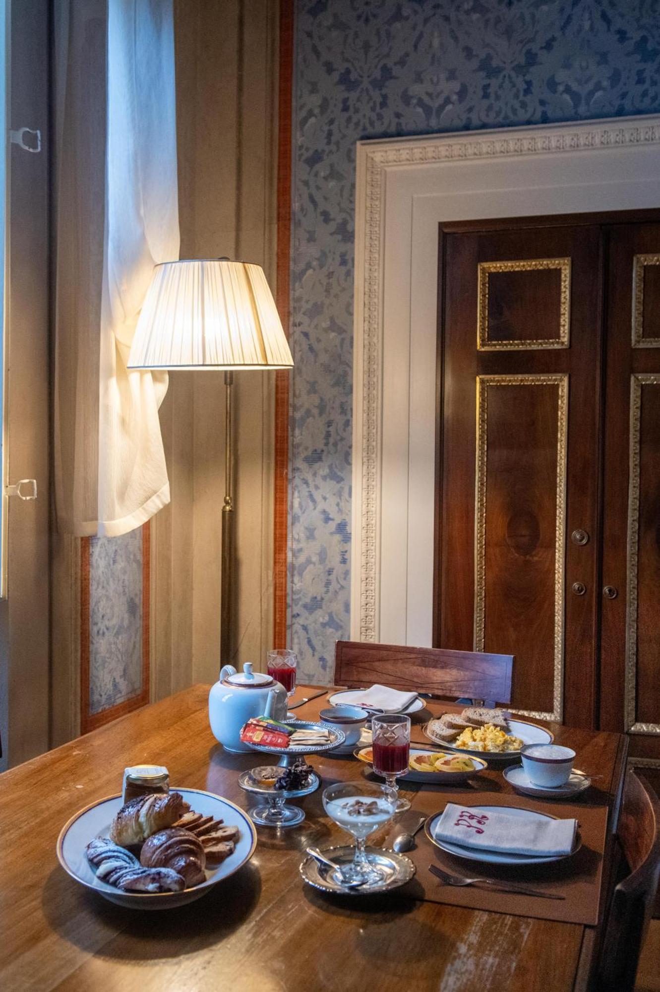 Couette-café Palazzo Rocchi - Residenza D'epoca Lucques
